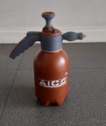 Aico Japan 2-Litre Manual Sprayer with Lock Switch