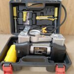 Dera dual-cylinder portable air compressor