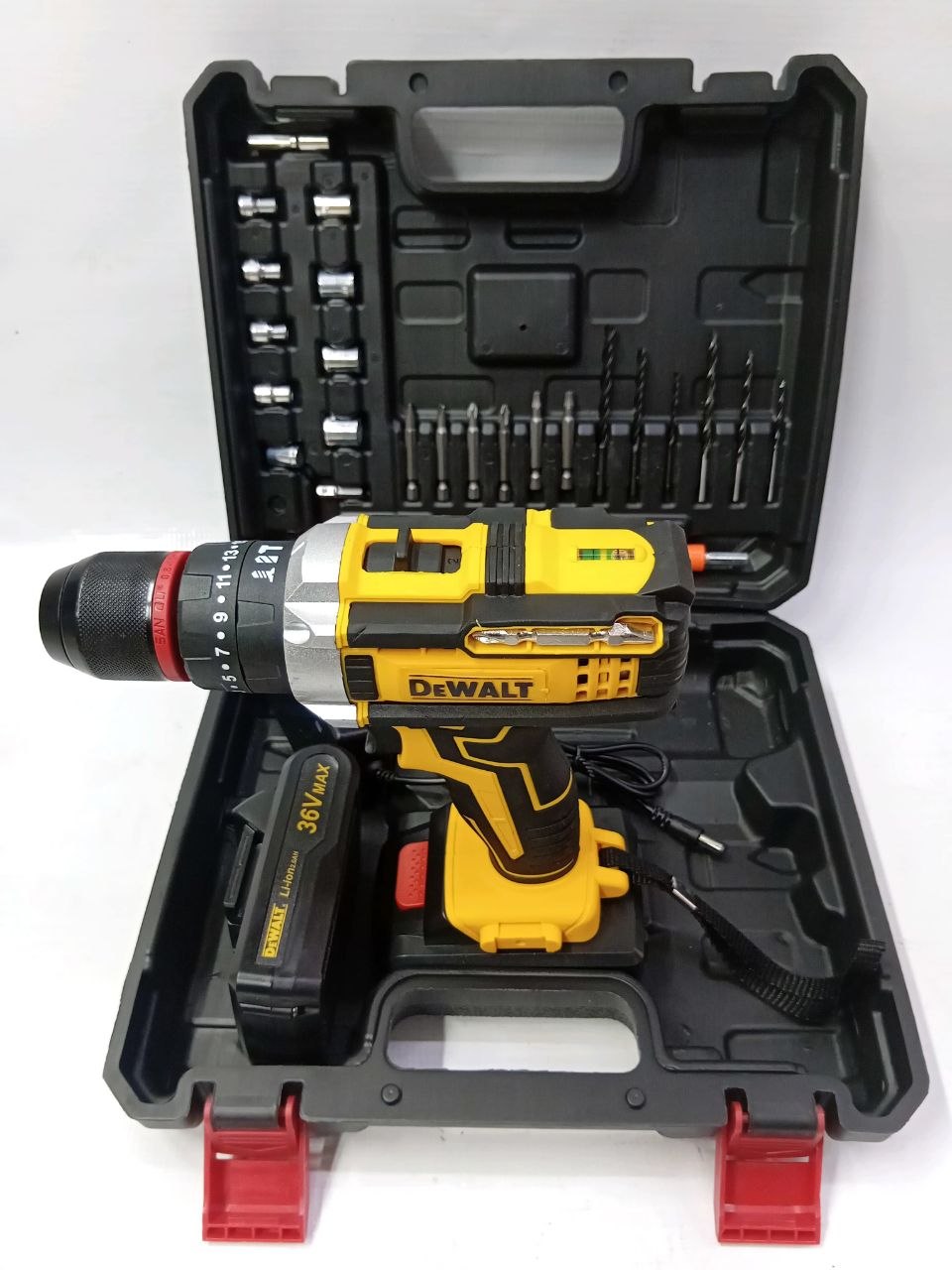 9b0195d6-2e4b-4599-afb8-bfe57a159120 DeWalt 36V Max cordless drill kit - Image 1