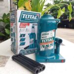 Total THT109202 Hydraulic bottle jack 20Ton With safety valve