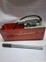 Manual hydraulic pressure testing pump - Image 3