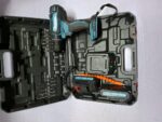 Makita cordless drill and accessory kit 88V - Image 3